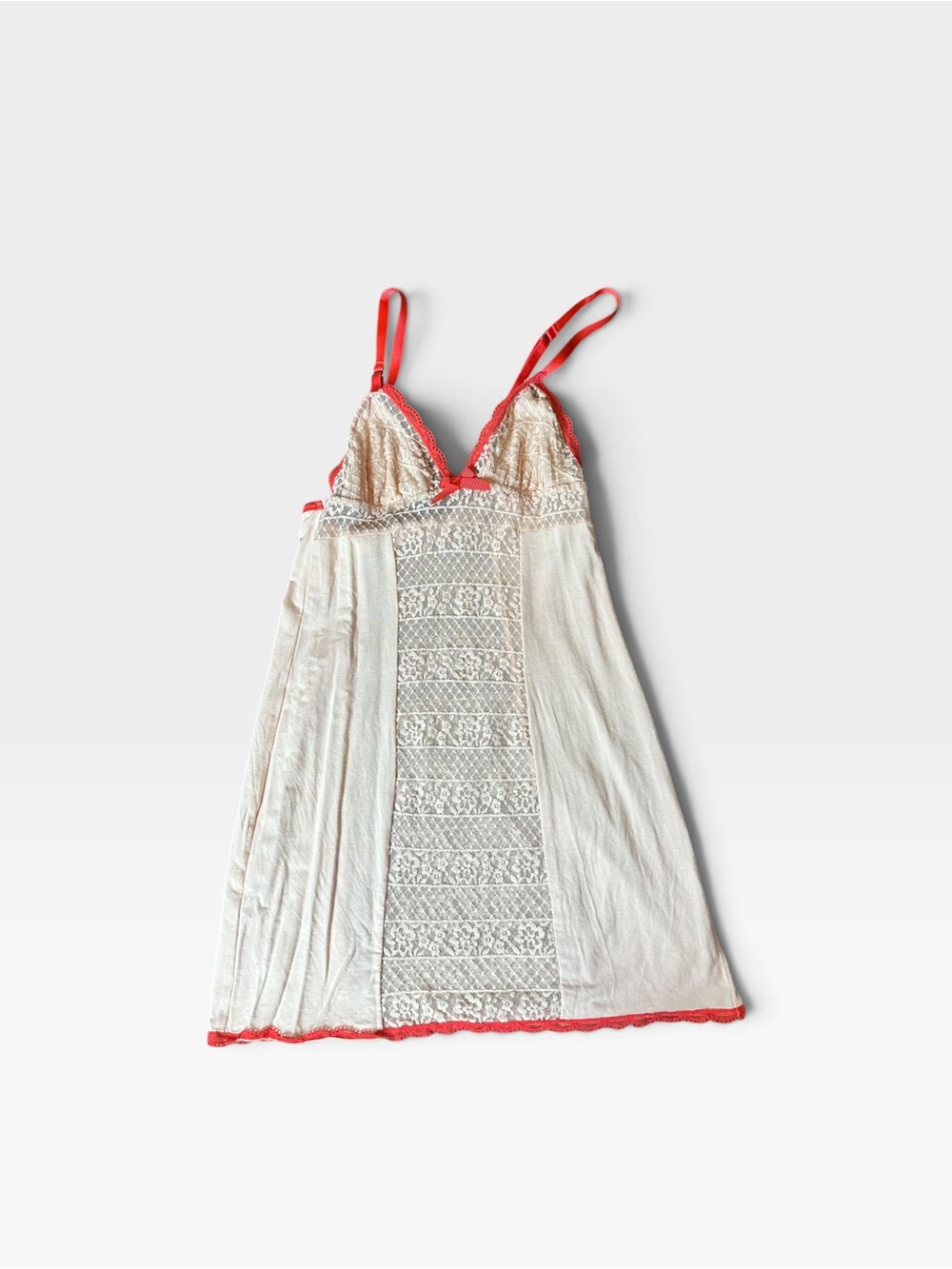Victoria’s Secret Ivory Lace Chemise with Coral Trim Size Small